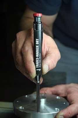 Набор карандашей и грифелей Markal Trades-Marker Dry в упаковке для витрины