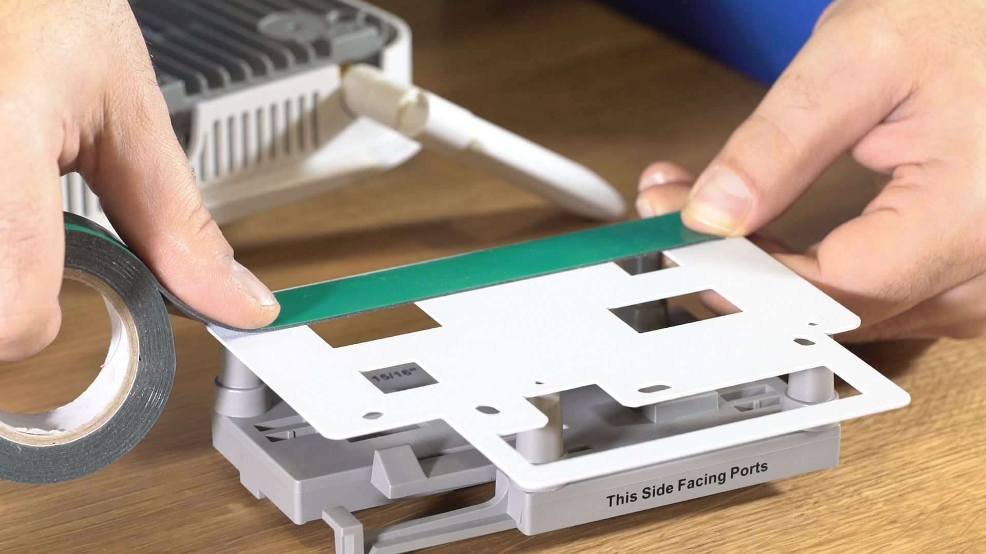 Монтажная лента WEICON двусторонняя (серая)