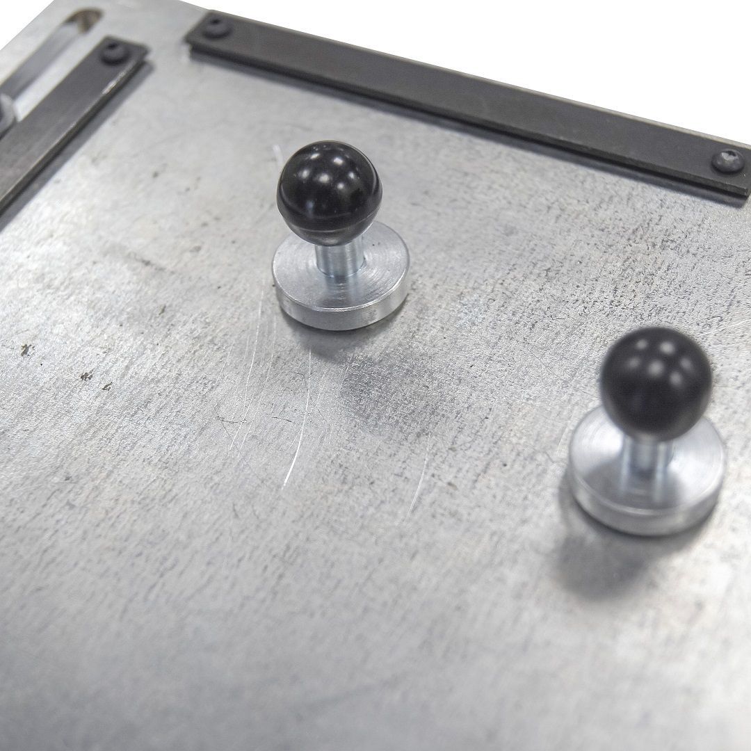 Магнитная позиционирующая накладка для ec1