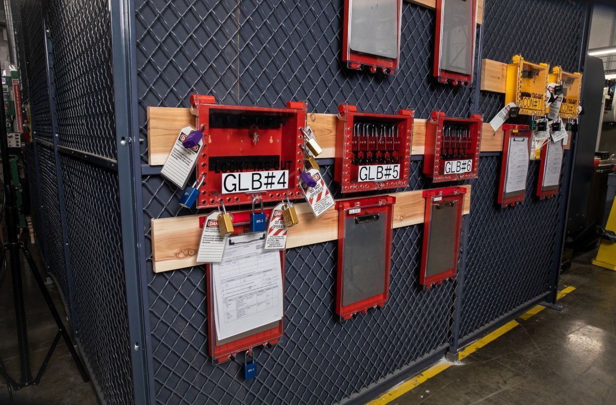 Бокс групповой Brady настенный для групповой блокировки