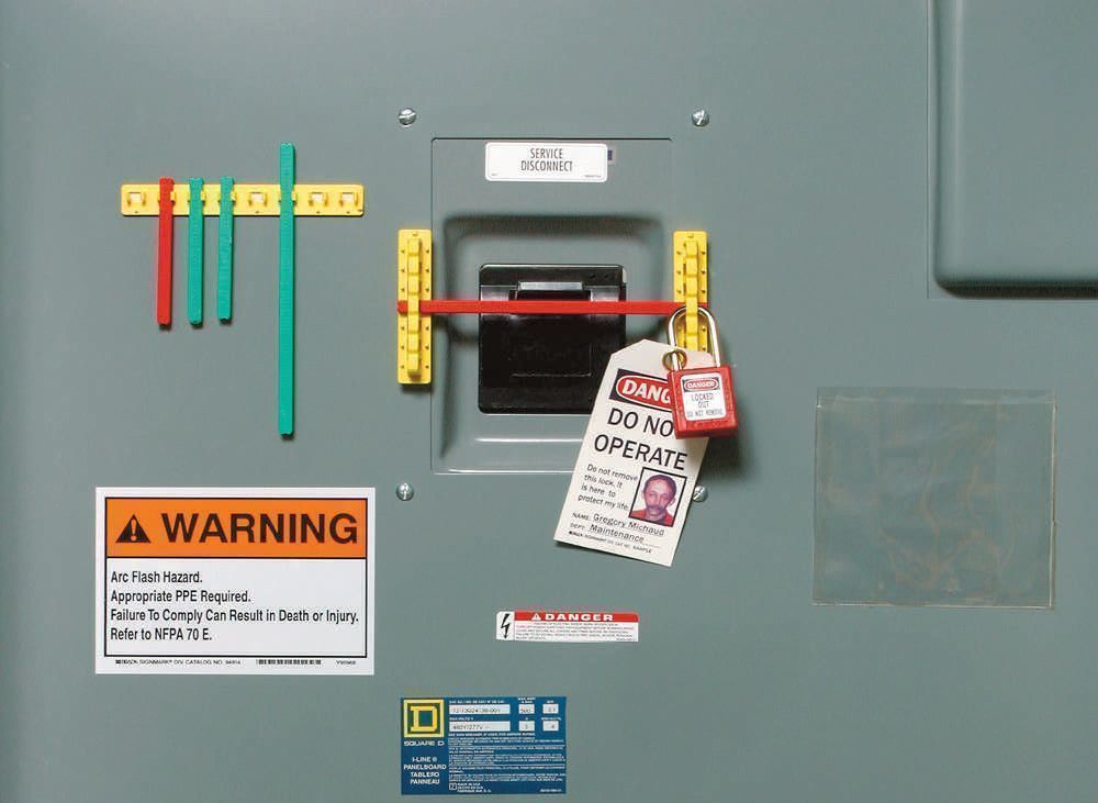 Универсальный штанговый блокиратор Brady для блокировки переключателей 