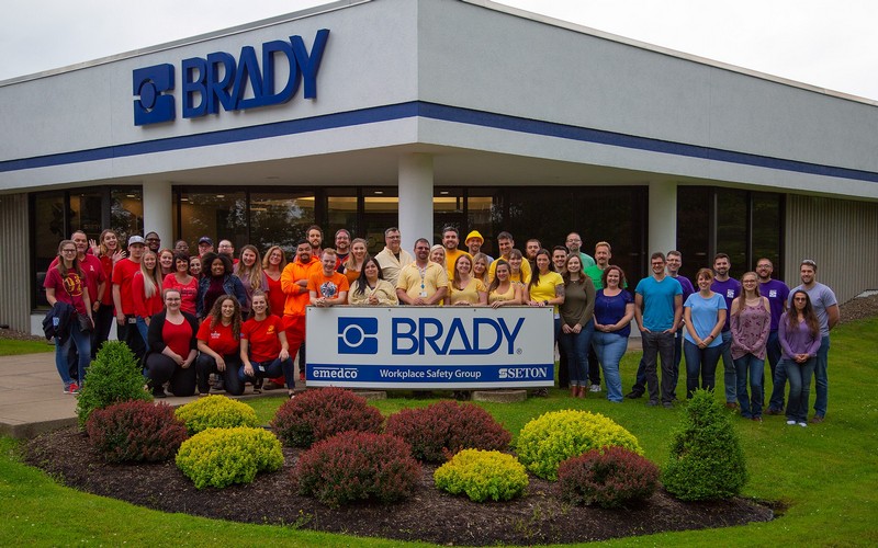 Продажи Brady выросли на 16% в 1м финансовом квартале 2022 года