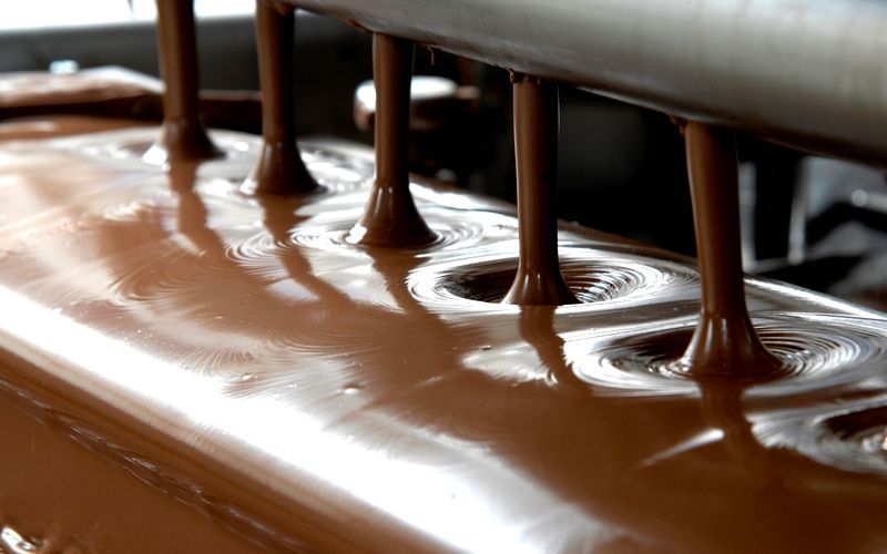 Визуализация Brady LOTO с помощью теневых досок на шоколадной фабрике