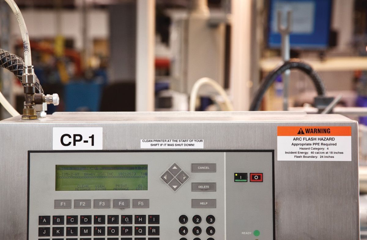 Этикетка Brady для принтера BBP12, виниловая ткань В-498