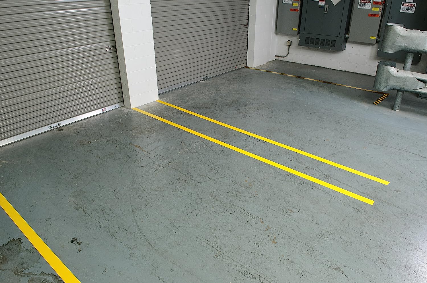 Лента напольная Brady для разметки проходов, материал В-726 винил