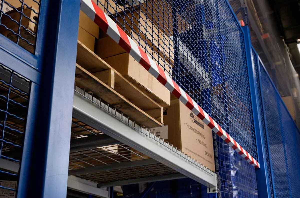 Лента напольная Brady, материал В-950 винил с защитным слоем