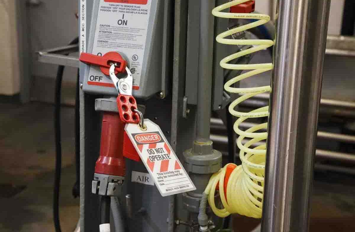 Множитель замковый Brady стандартный