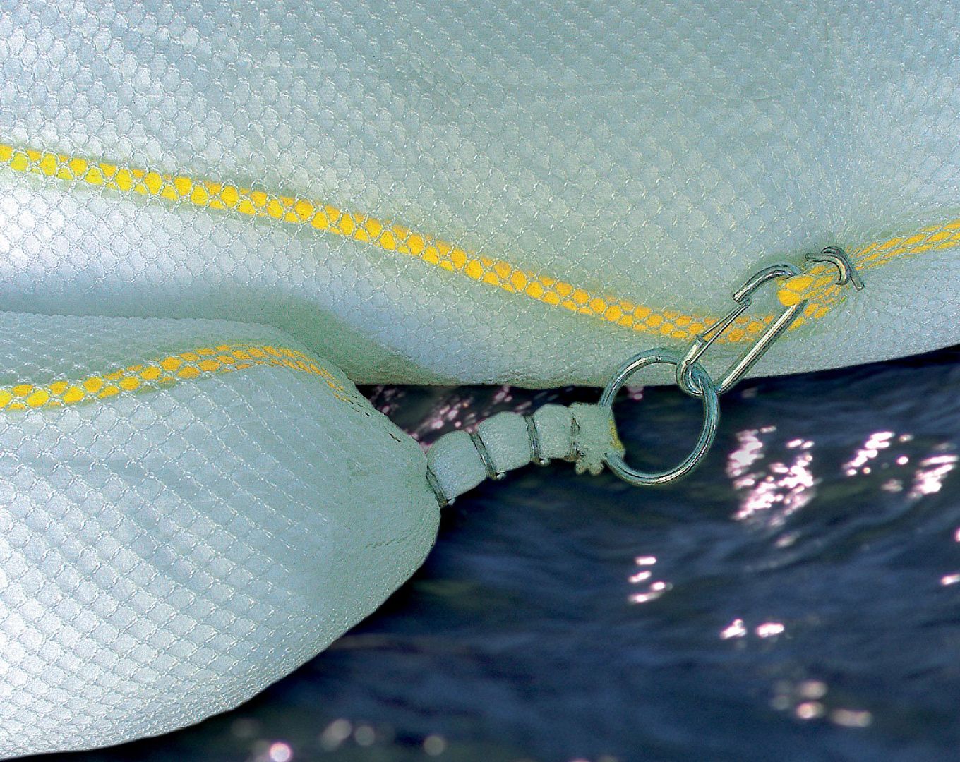 Бон масловпитывающий Brady ENV для сбора нефтеразливов