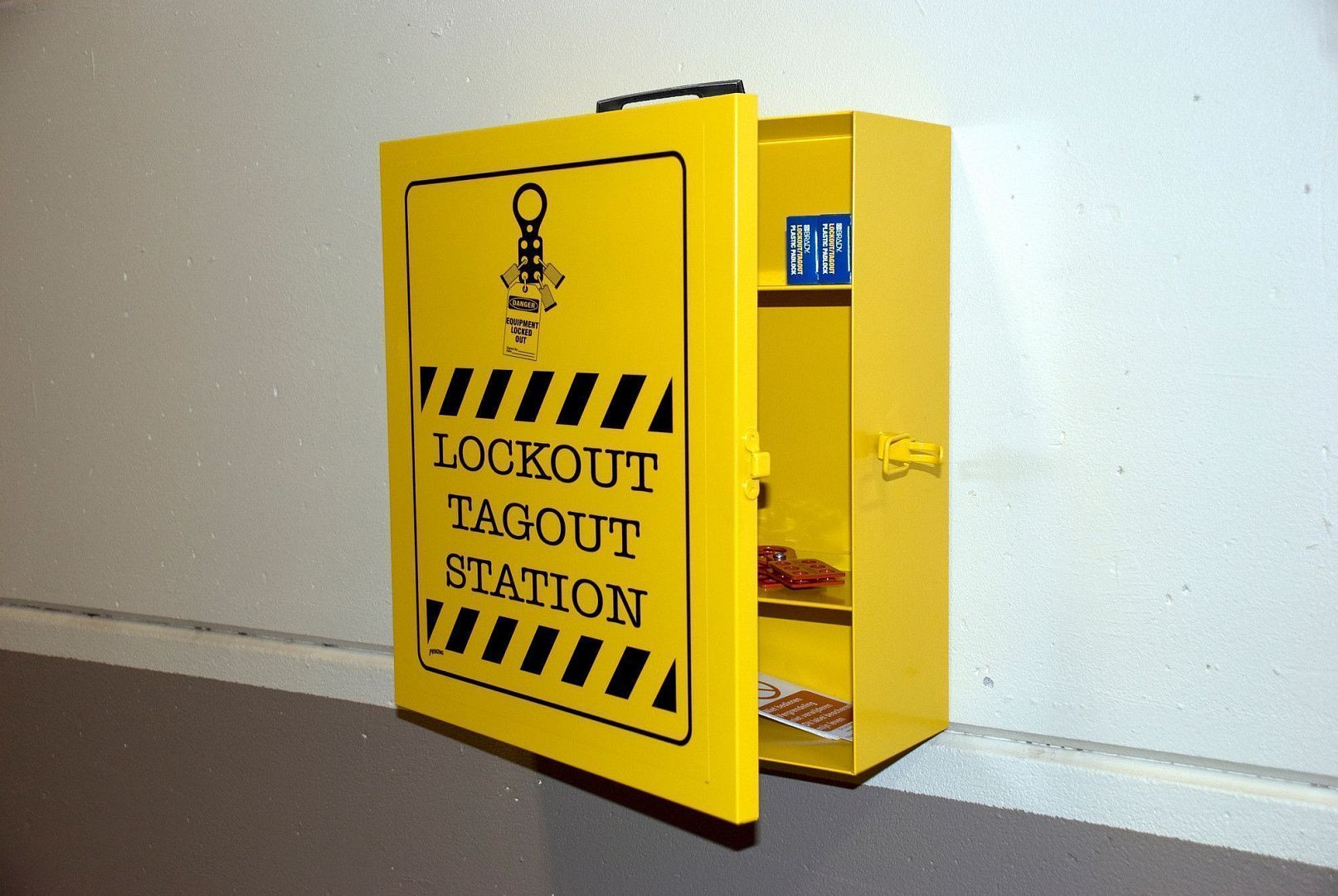 Станция для блокираторов стальная, 406х355х152 мм, цвет – желтый, 1 шт/упак