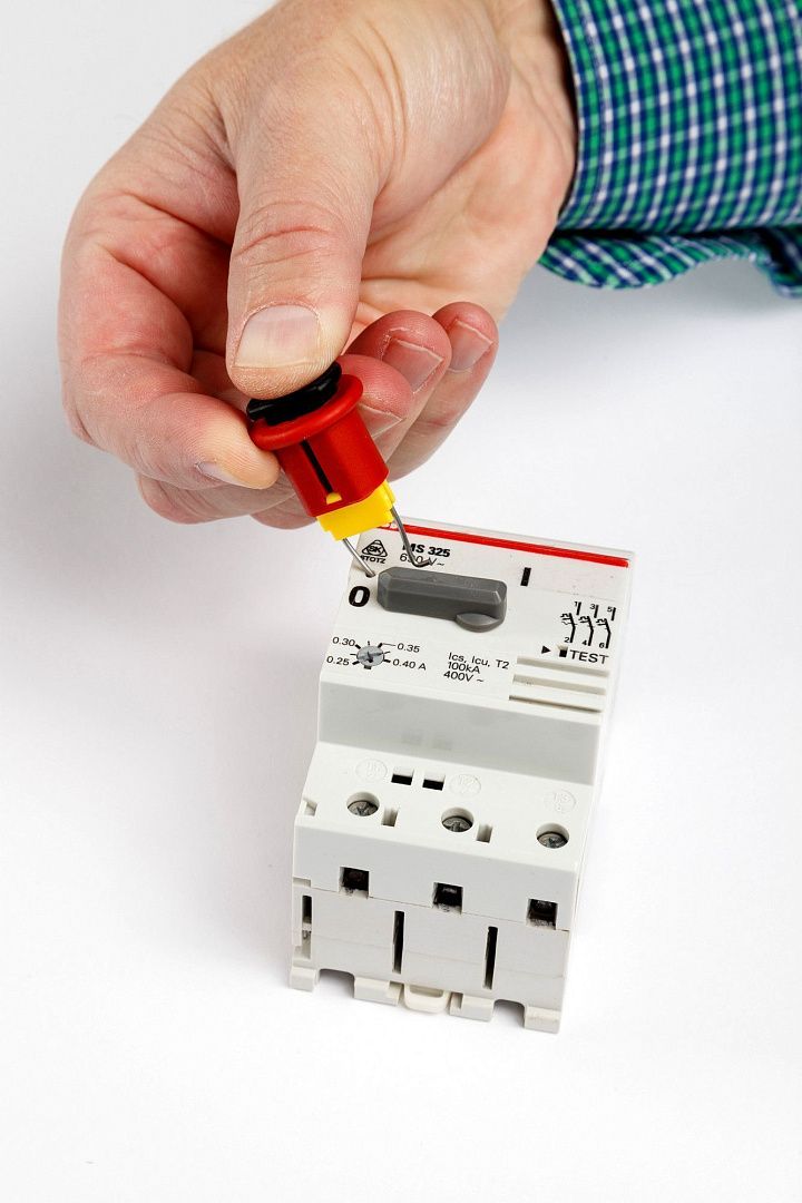 Блокиратор Brady полюсных автоматов ABB MS325