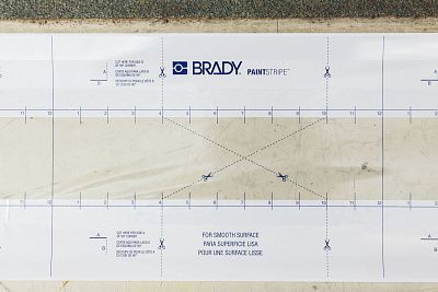 Трафарет Brady PaintStripe для непрерывной напольной разметки краской, полипропилен B-518