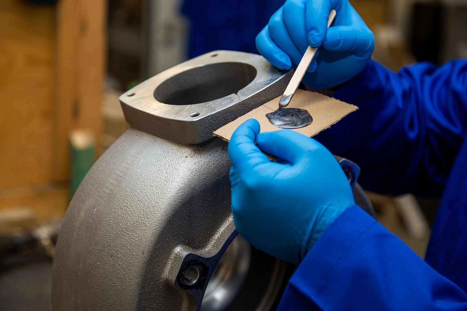 Эпоксидный клей WEICON минутный с алюминием