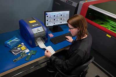 Промышленный принтер этикеток BRADY i5300