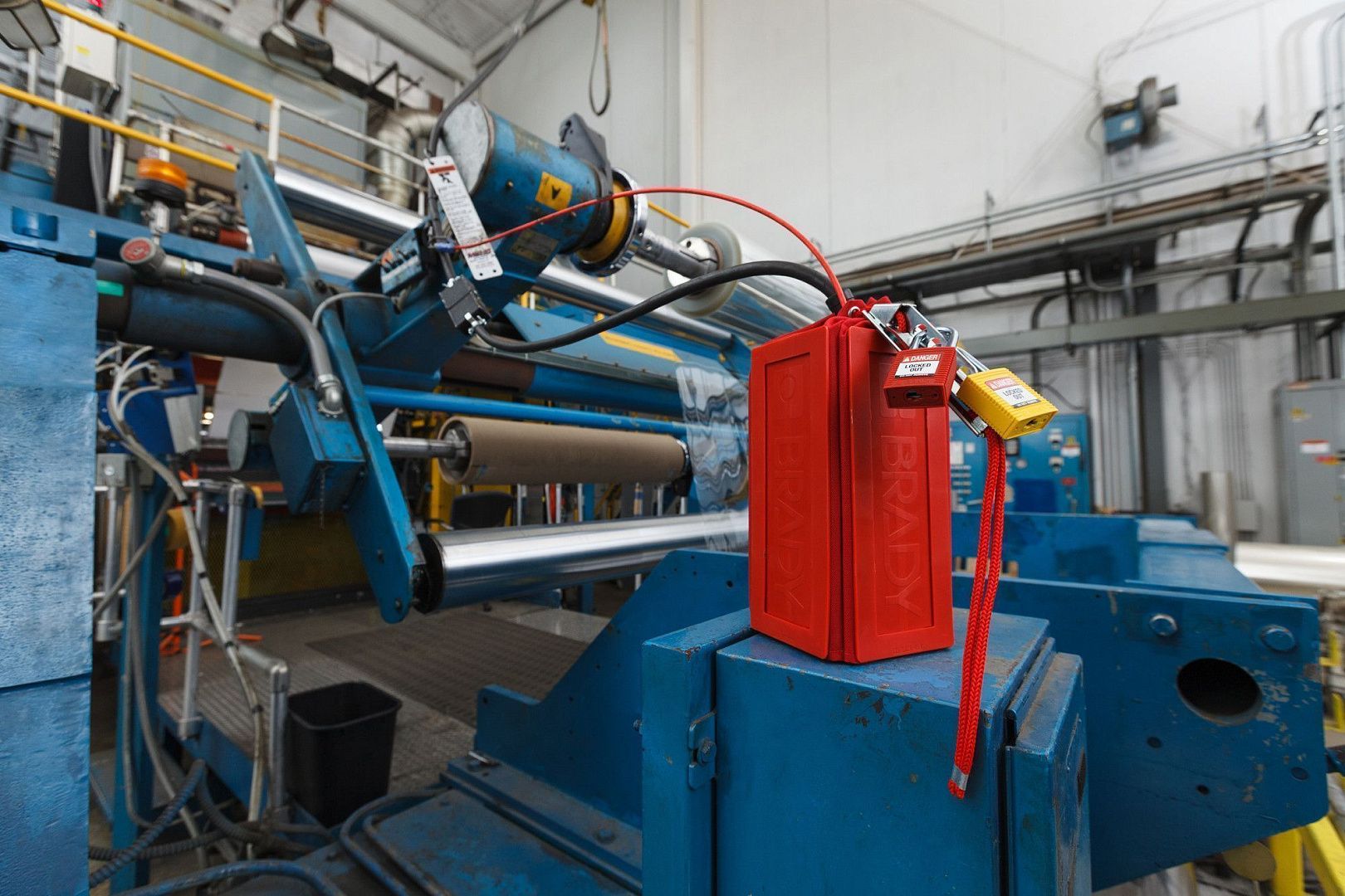 Блокиратор Brady для подвесного пульта управления