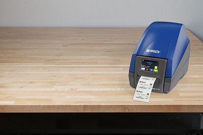 Принтер BRADY i5100-300-UKEU, c базовым ПО BWS. Разрешение 300dpi. В компл.: шнур питания, USB-кабель, компакт-диск с драйвером, руководство пользователя на разных языках, руководство по настройке на англ. языке и печатное руководство пользователя на