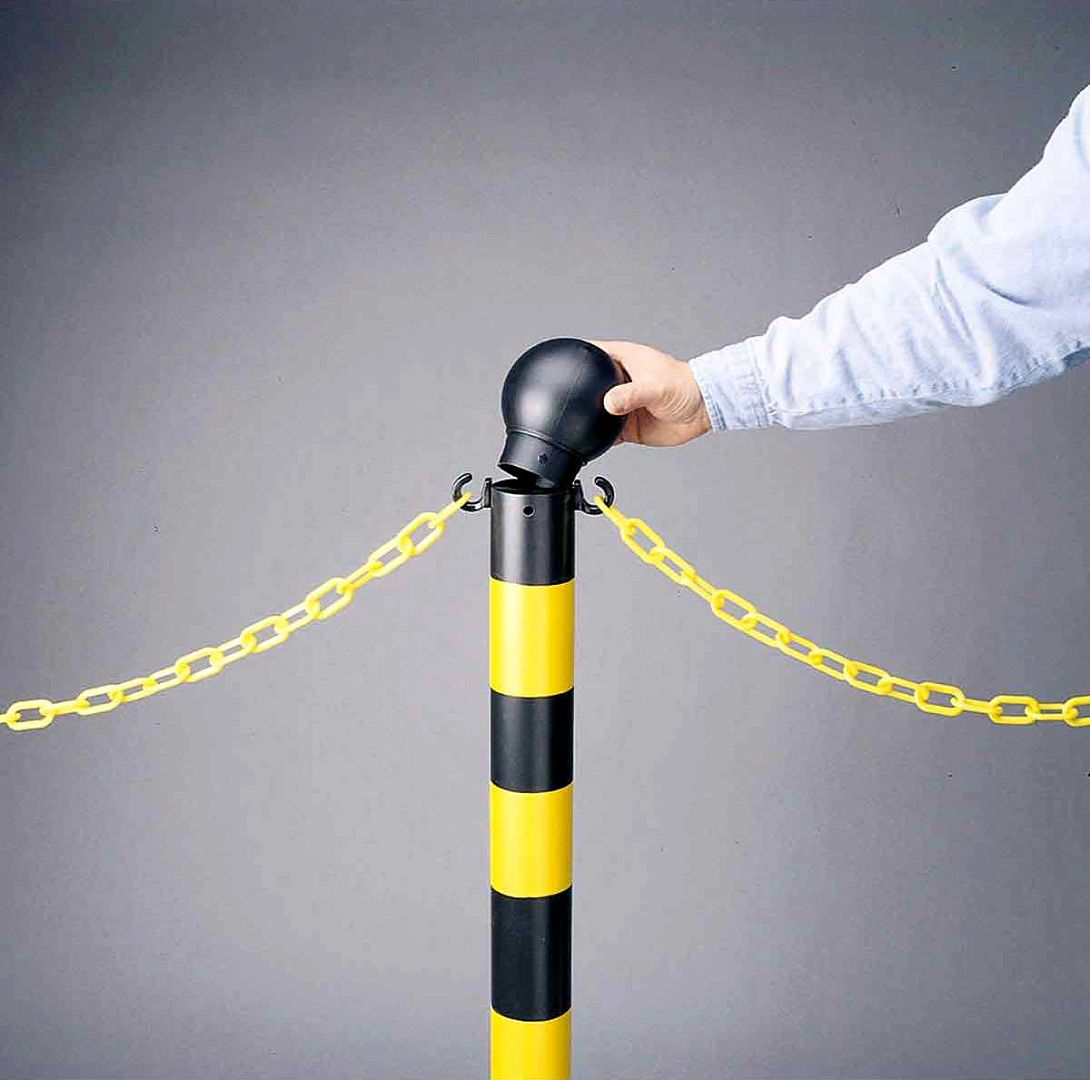 Столбик заграждения, цвет-черный, столб: диам. 76,2 мм, высота 1,04 м, диам. основания 40,64 см, 1 шт.