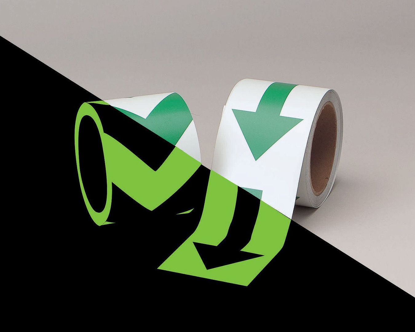 Светящиеся в темноте стрелки(в виде стрелочек), 75 мм * 4,5 м, B-324(полиэстер),1 рулон