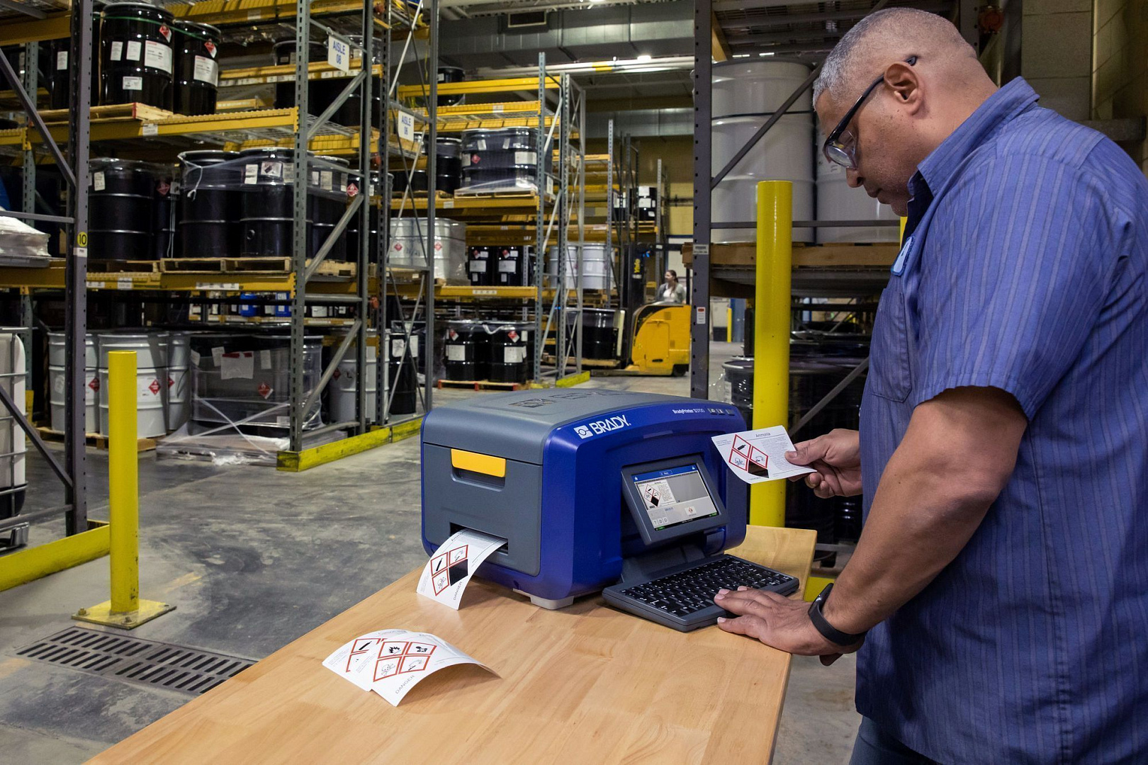 Промышленный принтер этикеток BRADY S3700