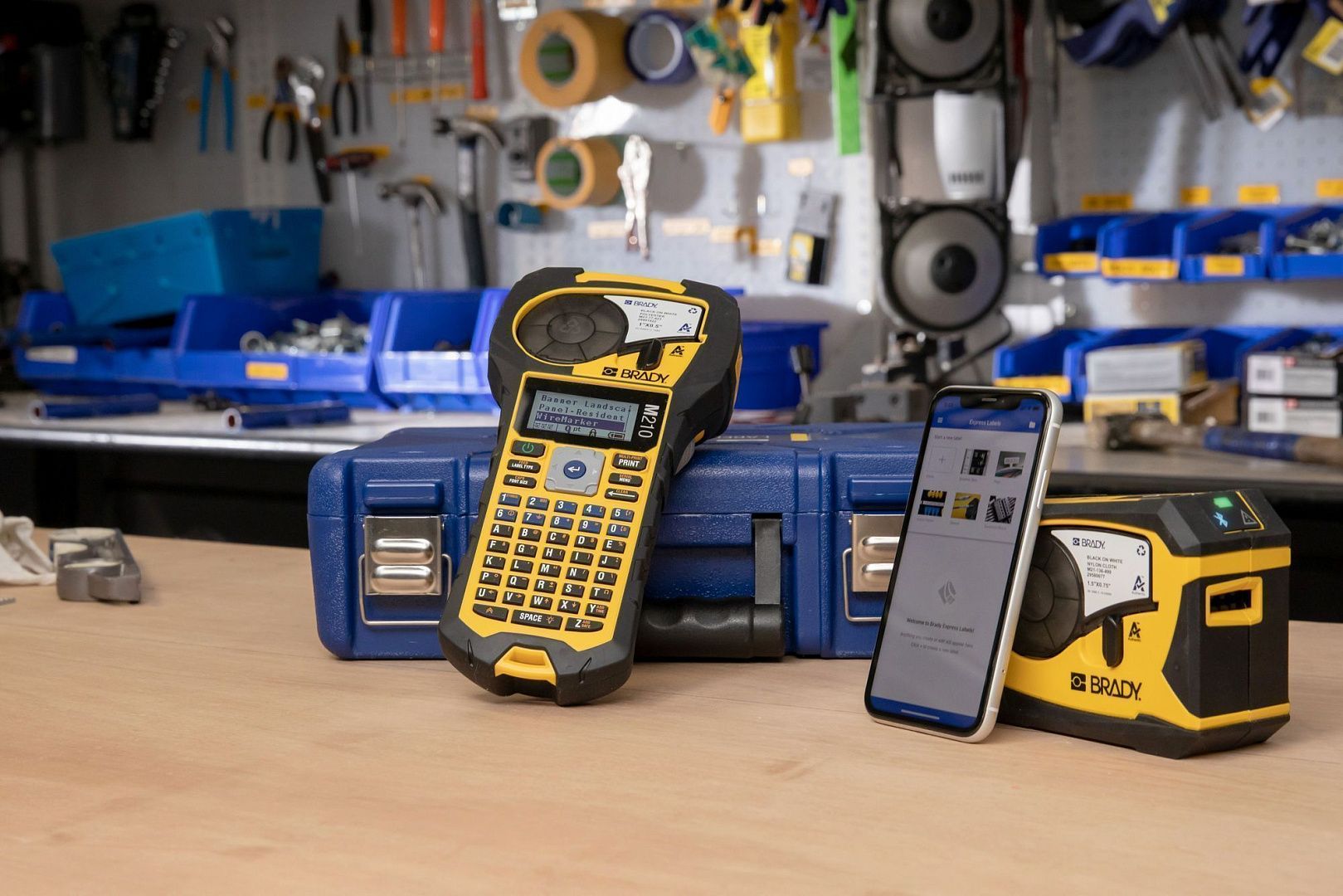 Портативный принтер этикеток BRADY M211