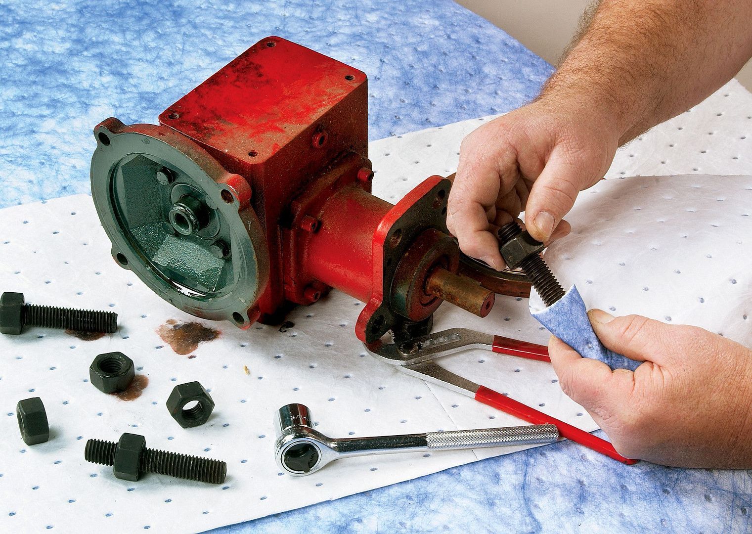 Салфетки масловпитывающие Brady SPC BLUE (рифлёные, спабонд, 2-слойные)