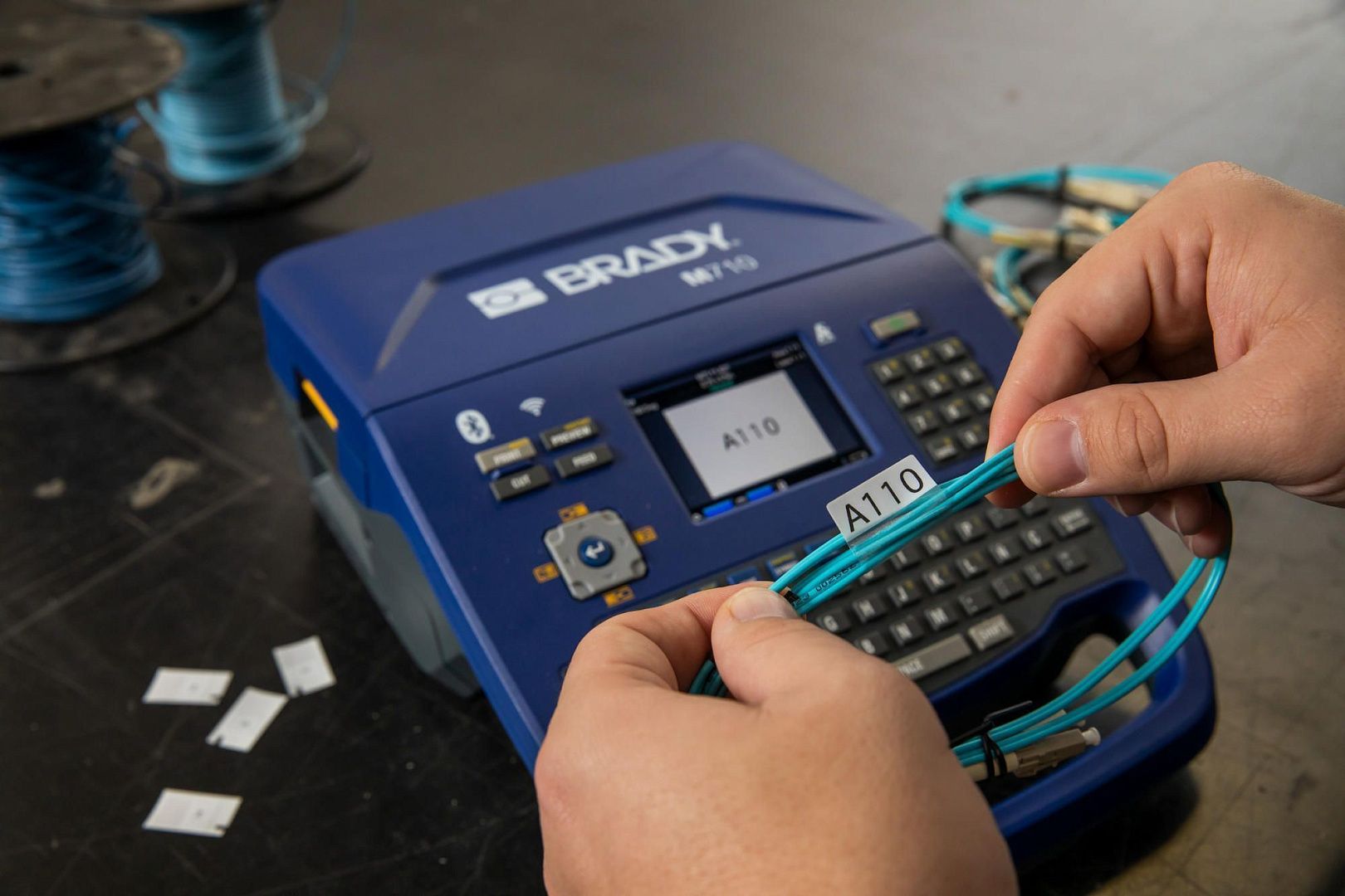 Портативный принтер этикеток BRADY M710