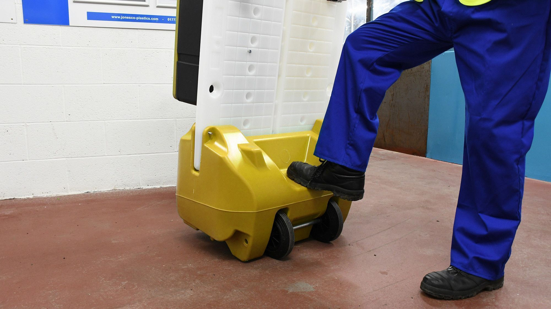 Мобильная станция Brady SitePoint для устранения проливов 