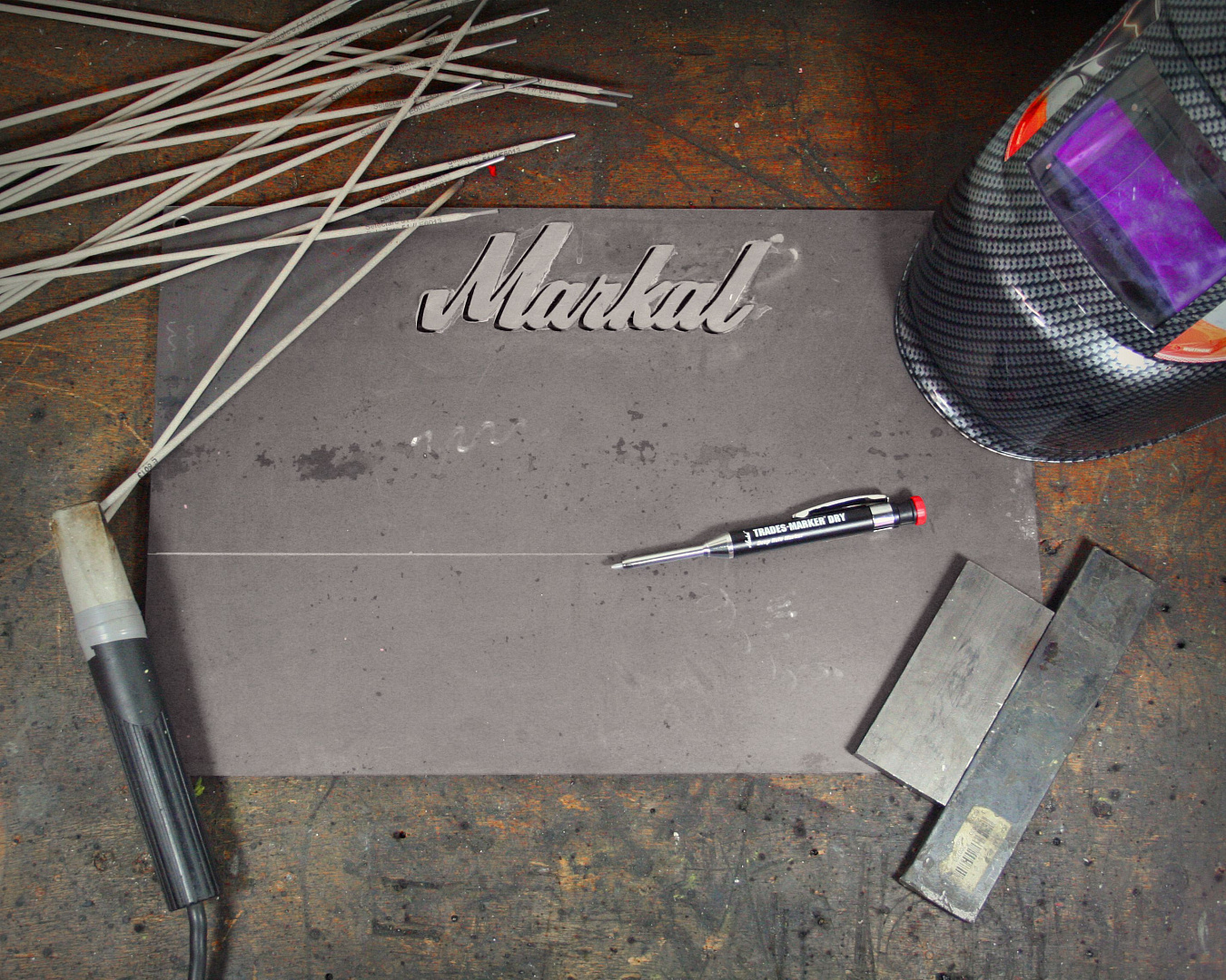 Карандаш автоматический Markal Trades-Marker Dry для труднодоступных поверхностей