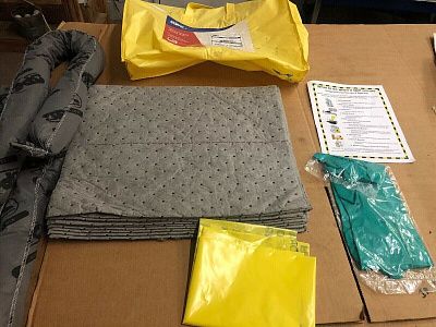 Комплекты устранения проливов Brady SPC Spill Kit в ПВХ-сумке