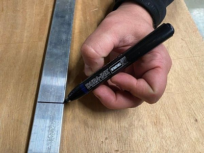 Маркер Markal Dura-Ink 20 Retractable с тонким наконечником и кнопкой