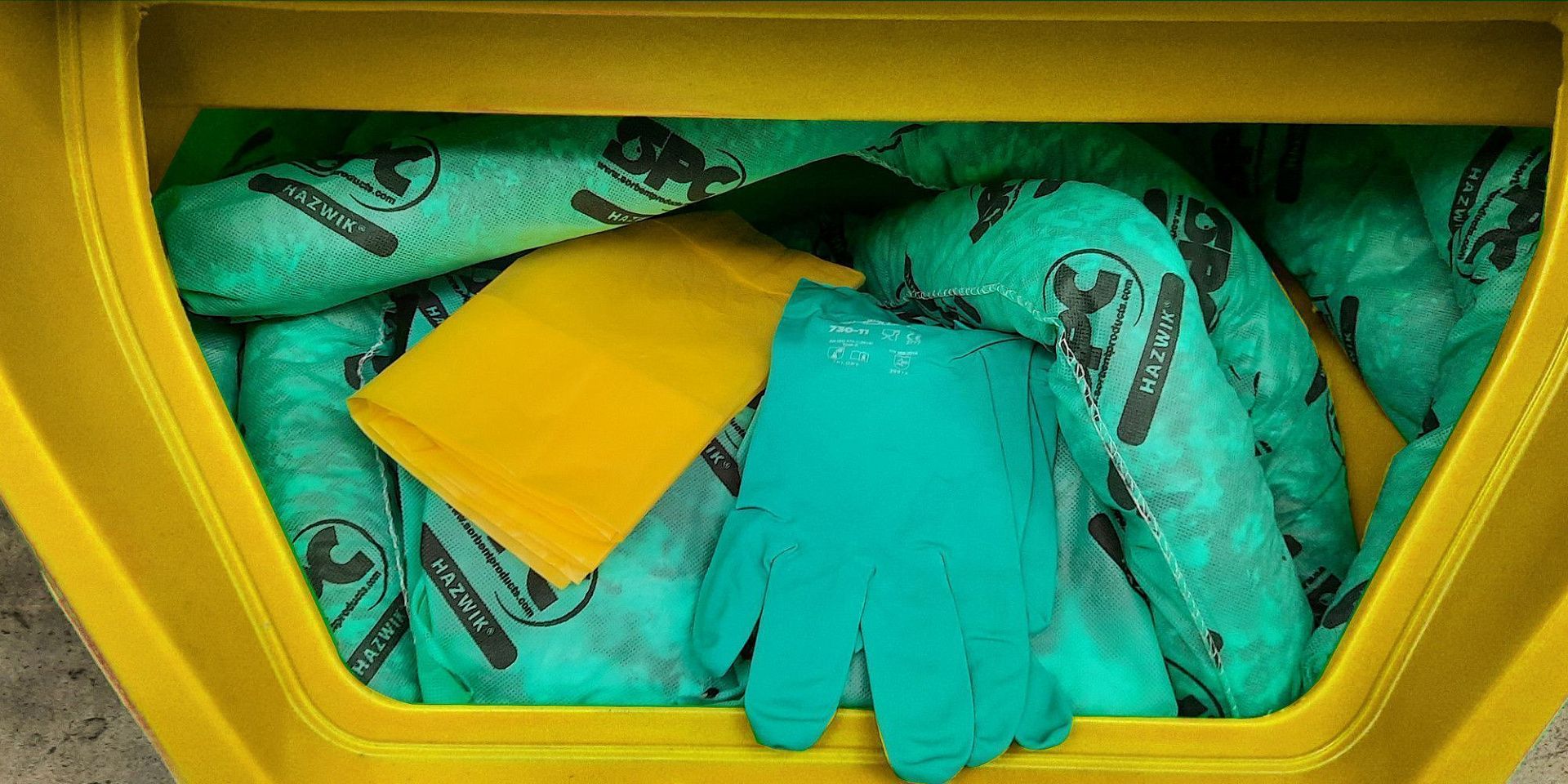 Мобильная станция Brady SitePoint с набором устранения проливов Chemical Maintenance Kit