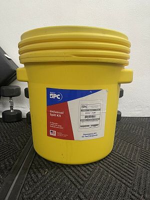 Комплект для устранения проливов Brady Lab Spill Kit в бочке (адсорбция 60 литров)