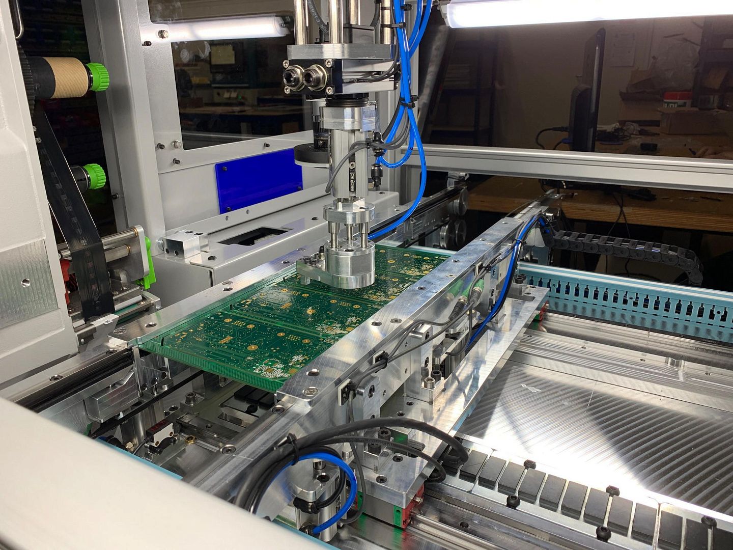 Принтер-аппликатор Brady A8500