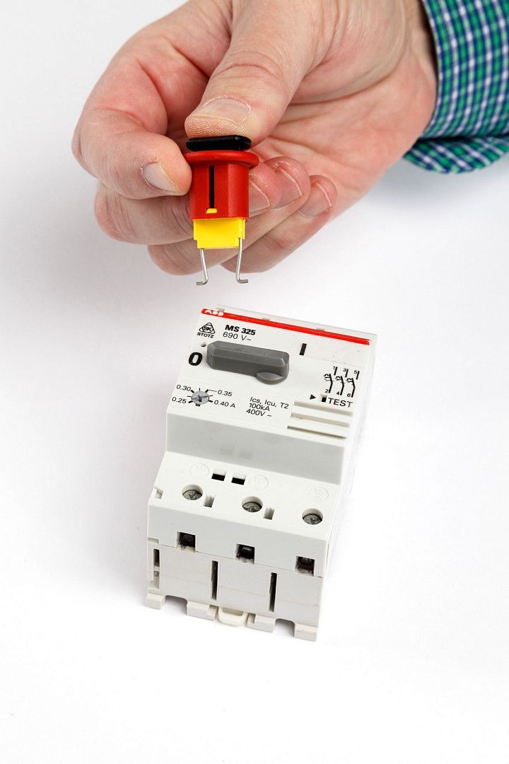 Блокиратор Brady полюсных автоматов ABB MS325