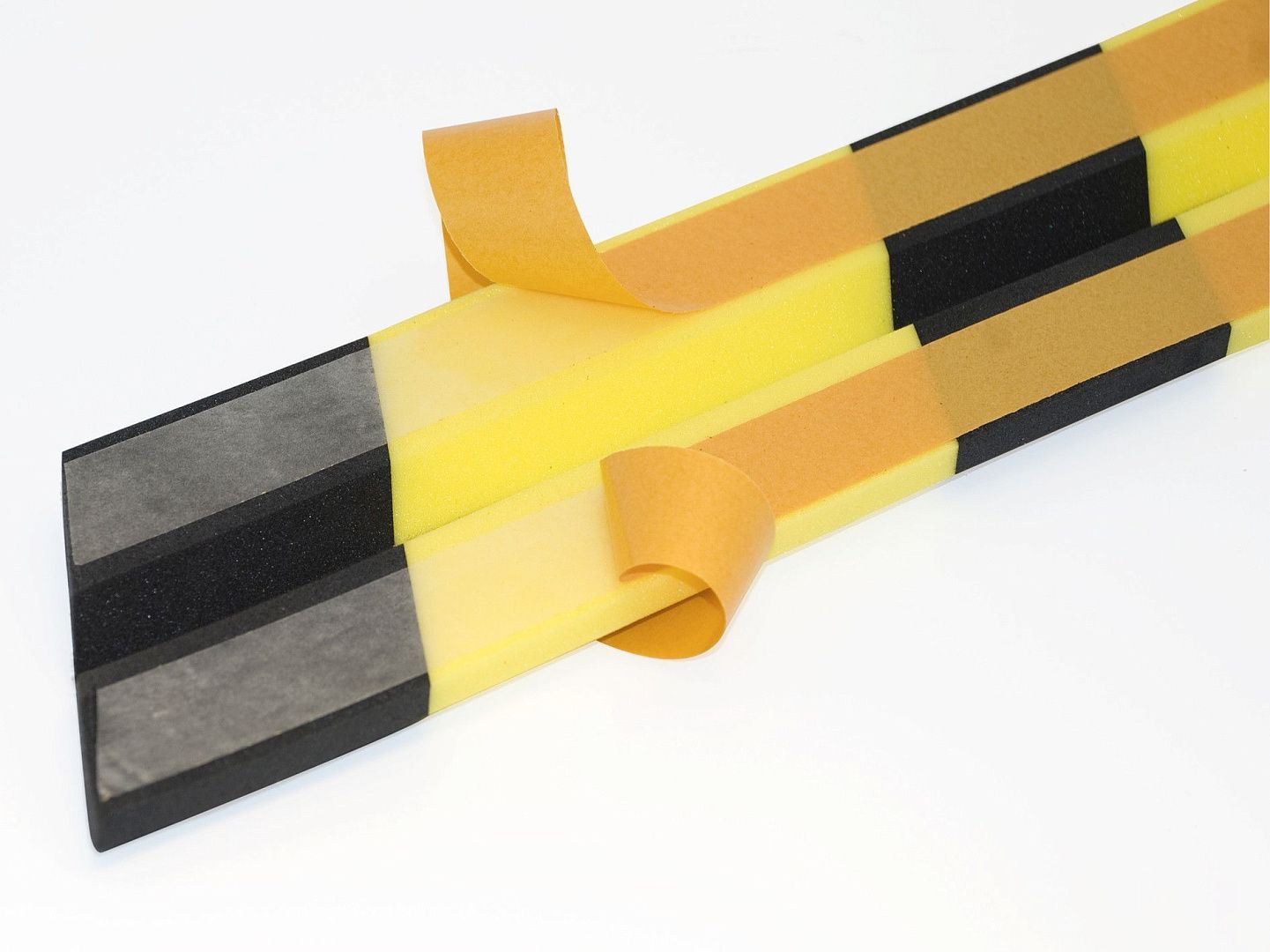 Защитный амотризатор Brady плоский угловой