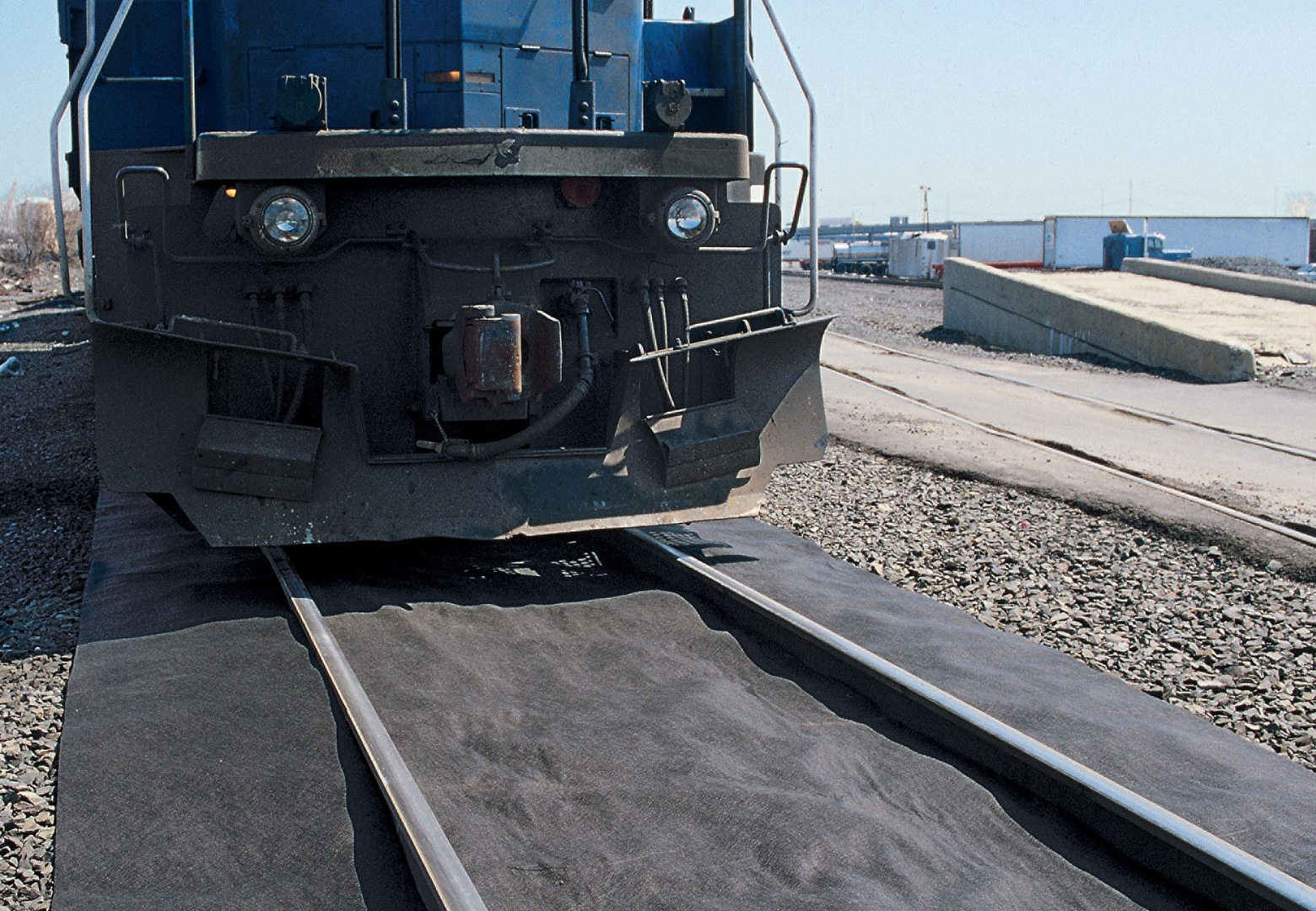 Маты Brady Trackmat (3 слоя, безворсовый, УФ-защита) масловпитывающие