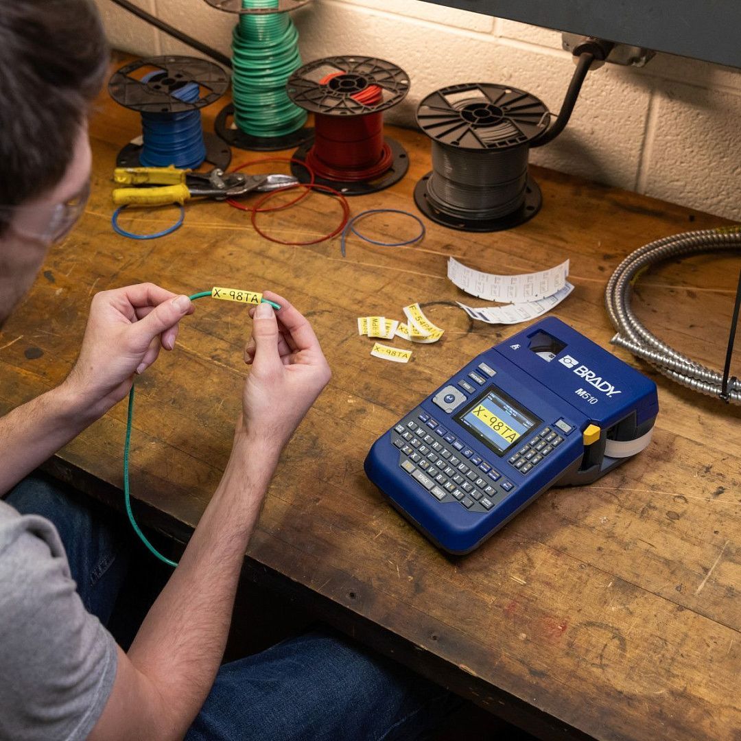 Портативный принтер этикеток BRADY M510