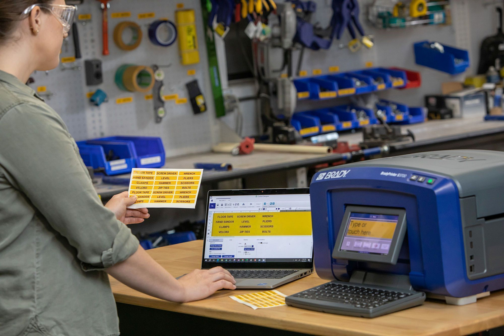 Промышленный принтер этикеток BRADY S3700