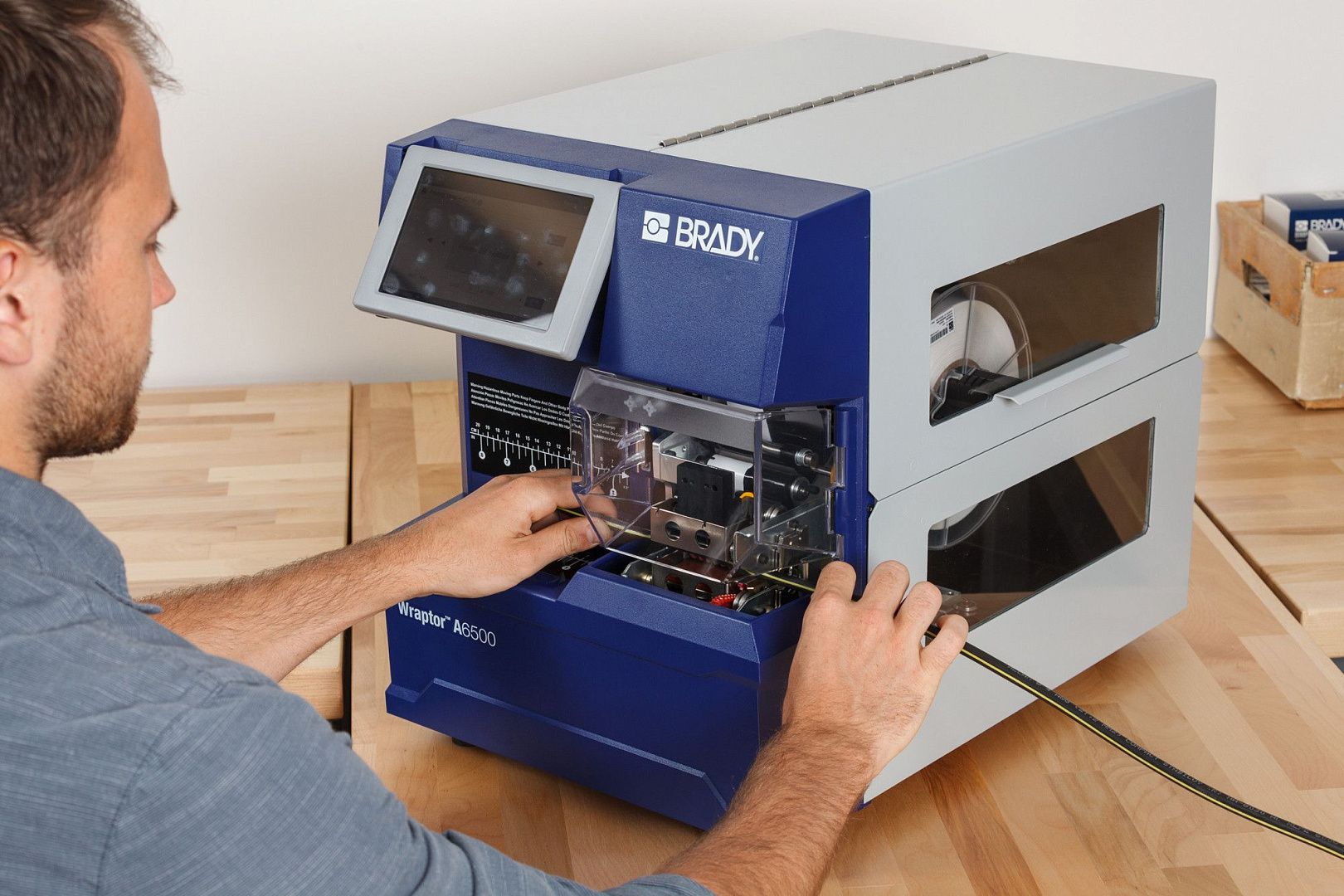 Принтер этикеток BRADY WRAPTOR A6500