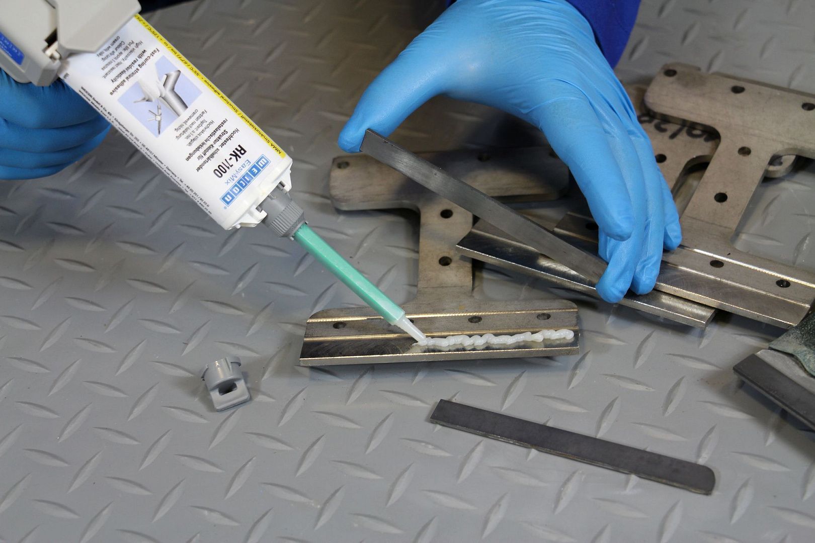 Конструкционный клей WEICON Easy-Mix RK-7100 двухкомпонентный