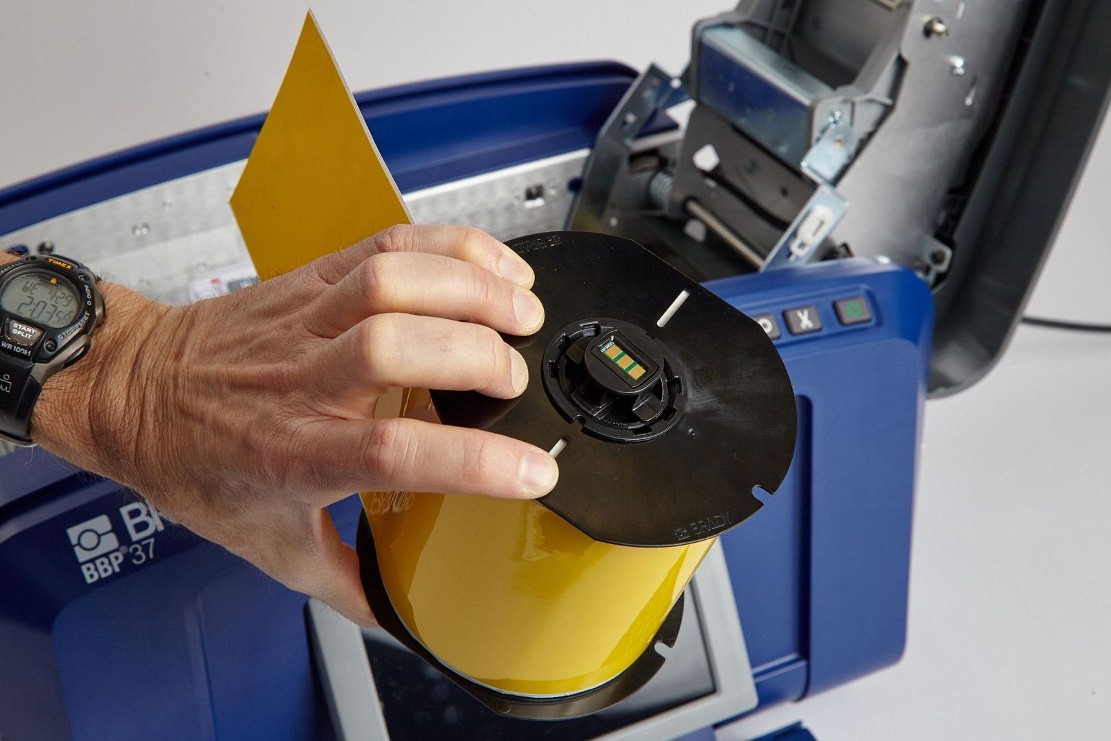 Промышленный принтер этикеток BRADY BBP37