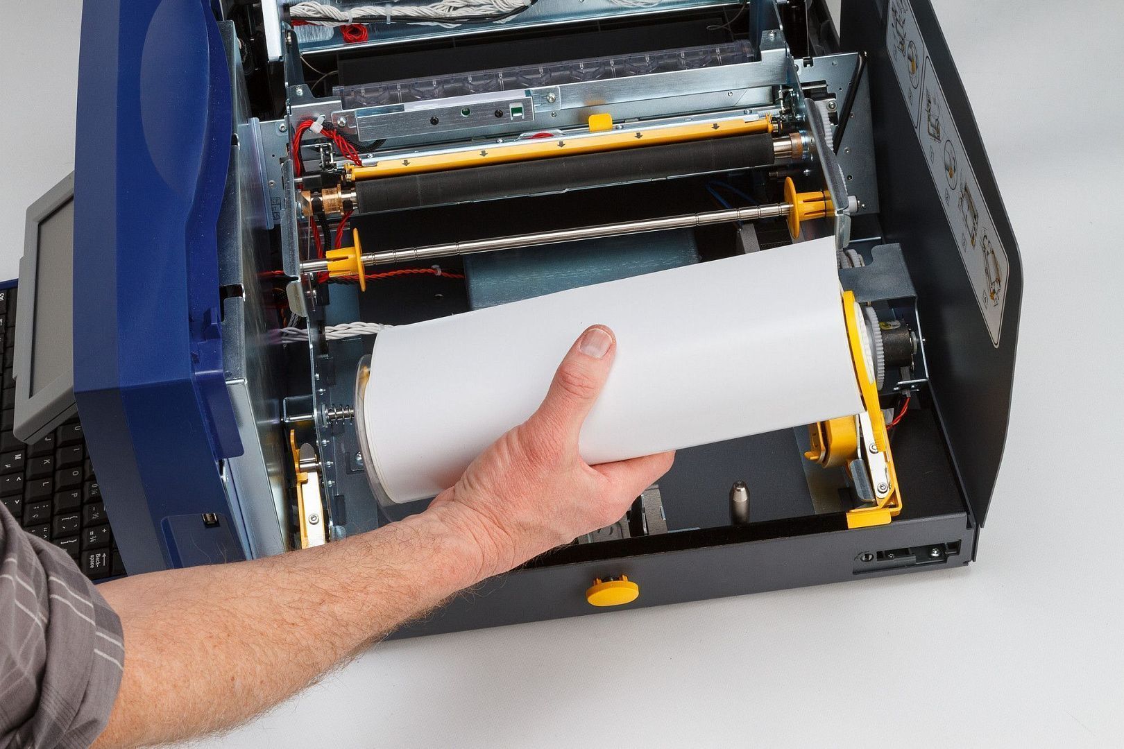 Промышленный принтер этикеток BRADY BBP85