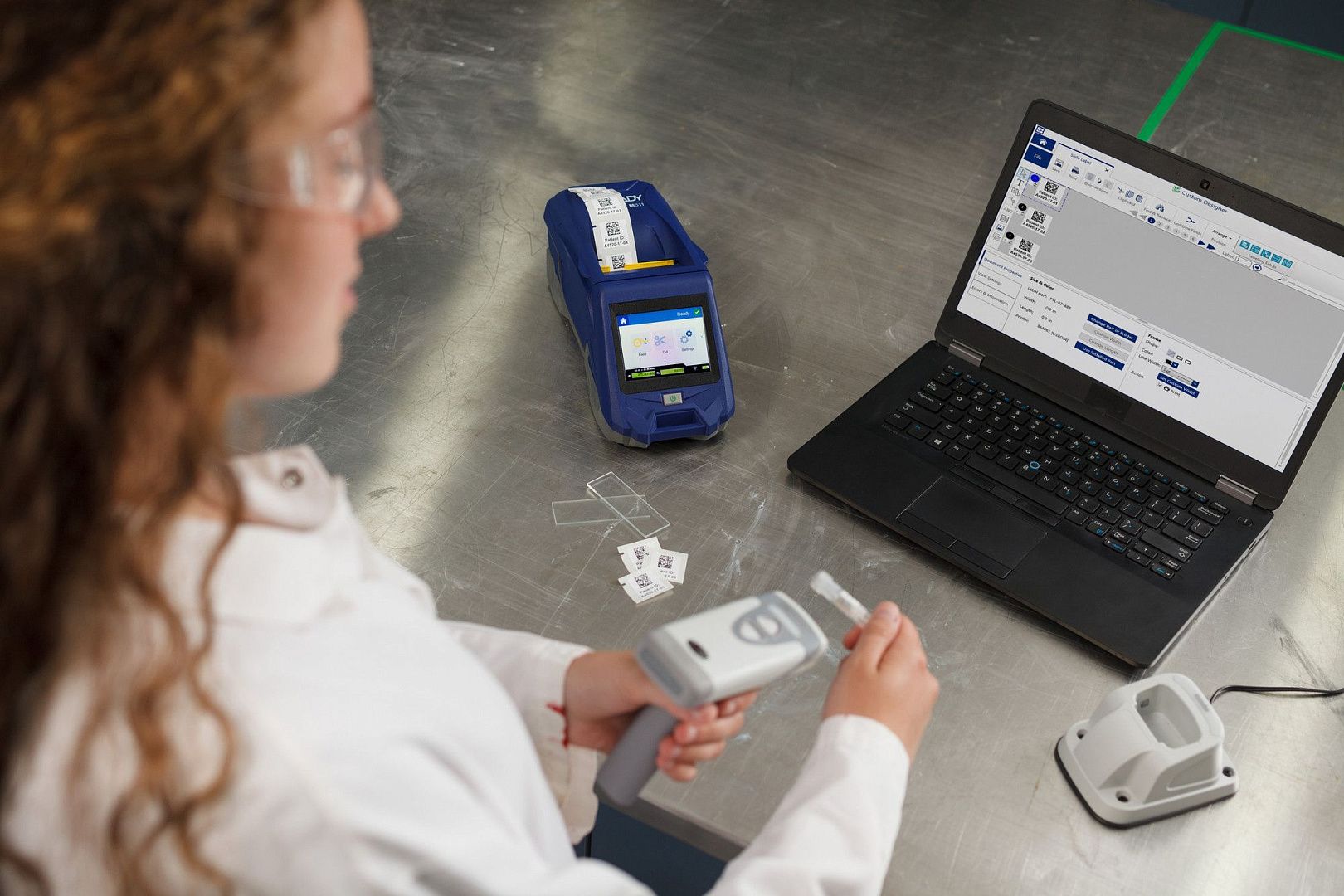 Портативный принтер этикеток BRADY M611