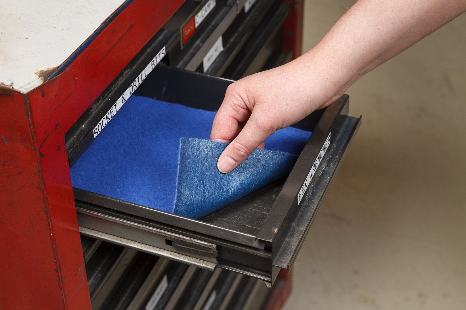 Маты Brady SPC AD BLUE (иглопробивной полипропилен) синие на клеевой основе