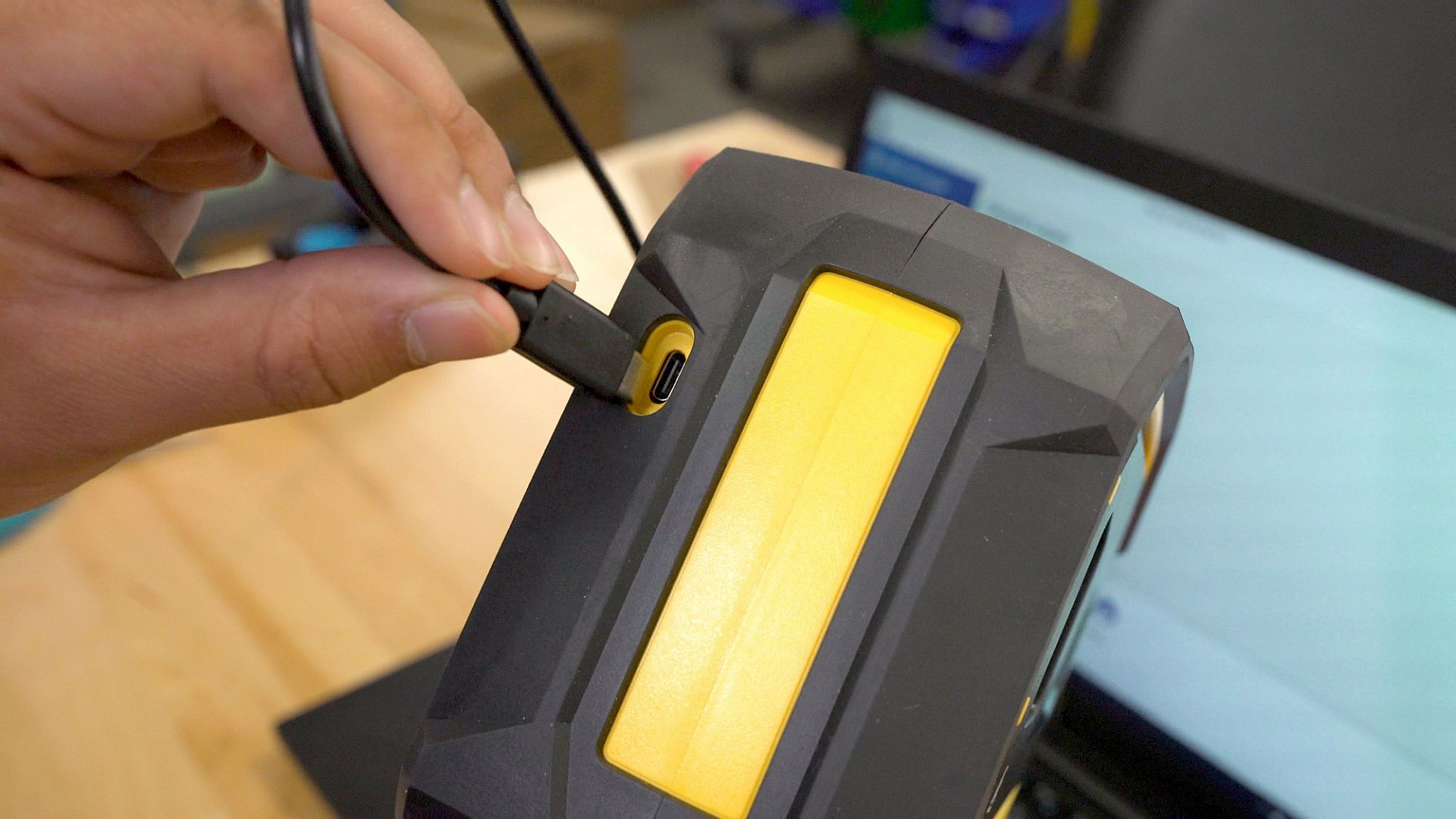 Портативный принтер этикеток BRADY M511