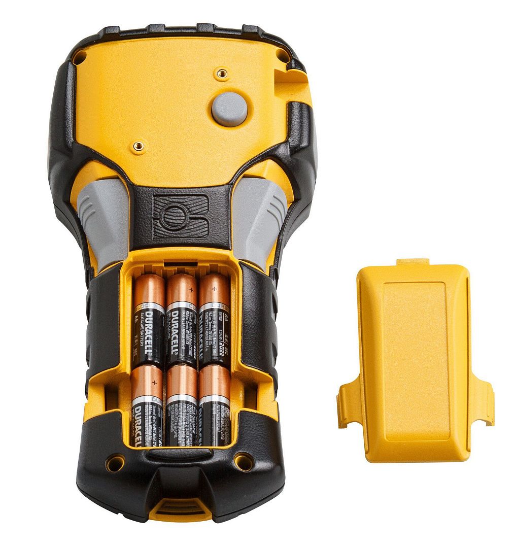 BMP21-Lab (Eng) Портативный ленточный принтер-маркиратор. Упаковка блистер. В комплекте картридж M21-750-7425 белый полипропилен 6.4 м х 19.05 мм