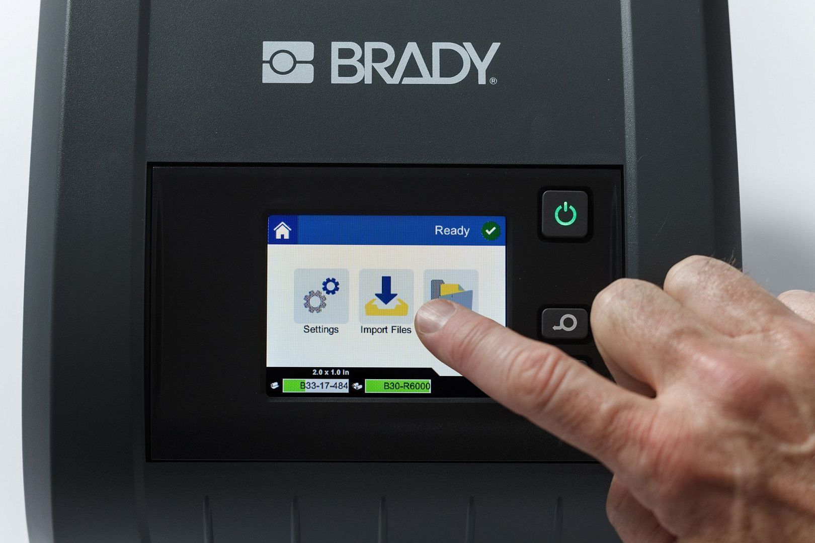 Принтер BRADY i3300-C-EU-W-PWID с ПО BWS PWID Suite. Без клавиатуры. В компл.: шнур питания, USB-кабель, компакт-диск с руководством, набор для чистки и печатное краткое руководство по эксплуатации.