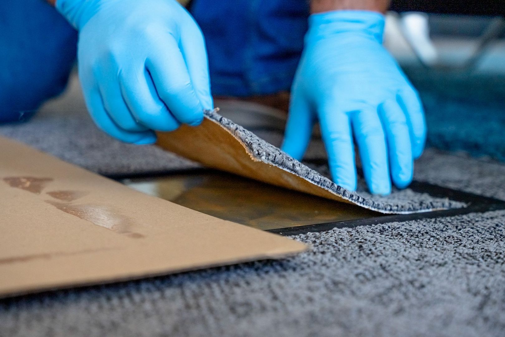 Контактный клей WEICON GMK 2410