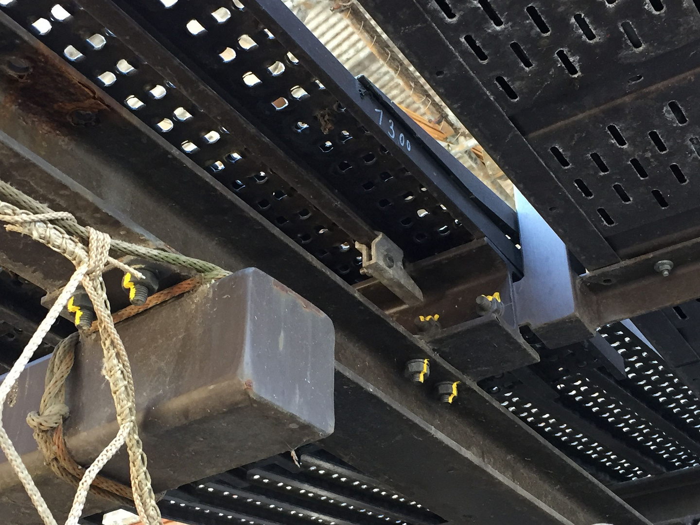 Маркер Markal Security Check для контроля раскручивания болтов