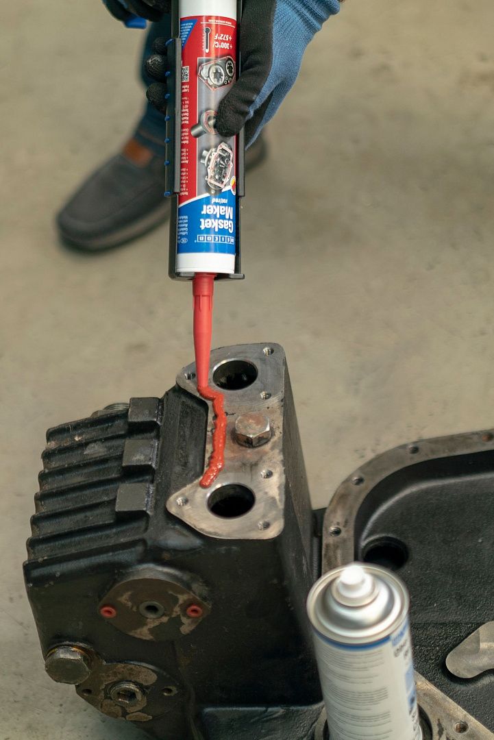 Жидкая силиконовая прокладка WEICON Gasket Maker