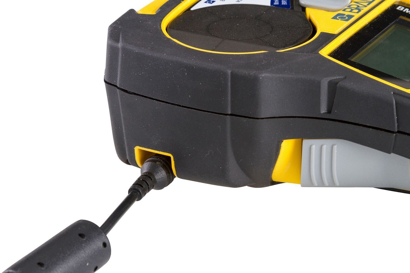 BMP21-Lab (Eng) Портативный ленточный принтер-маркиратор. Упаковка блистер. В комплекте картридж M21-750-7425 белый полипропилен 6.4 м х 19.05 мм